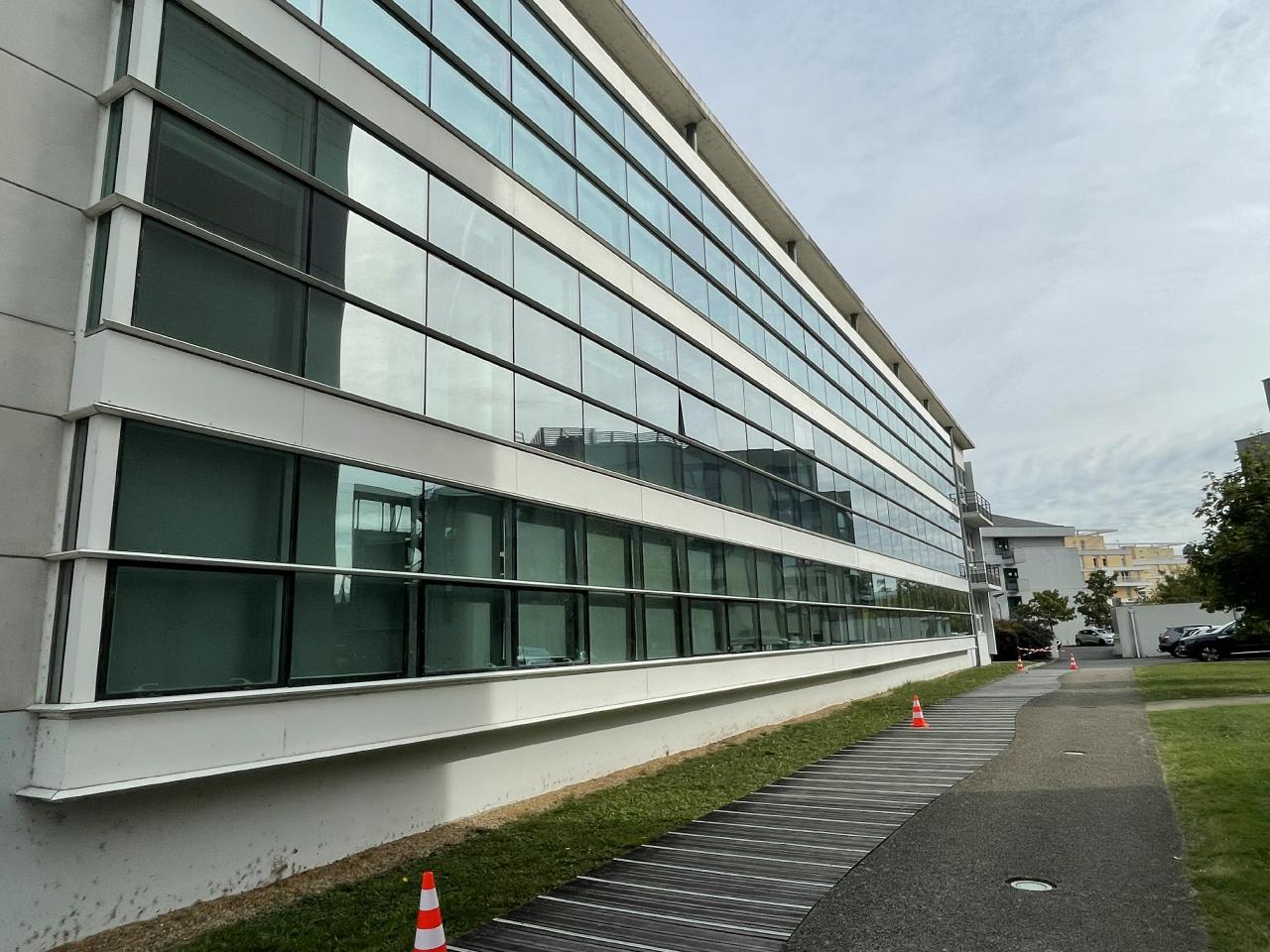 Bureau Tours 985m² Location bureau Tours Indre-et-Loire OLBUR2315835 0